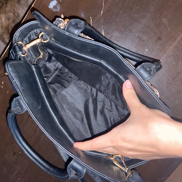 Purse - Picture 2 of 3